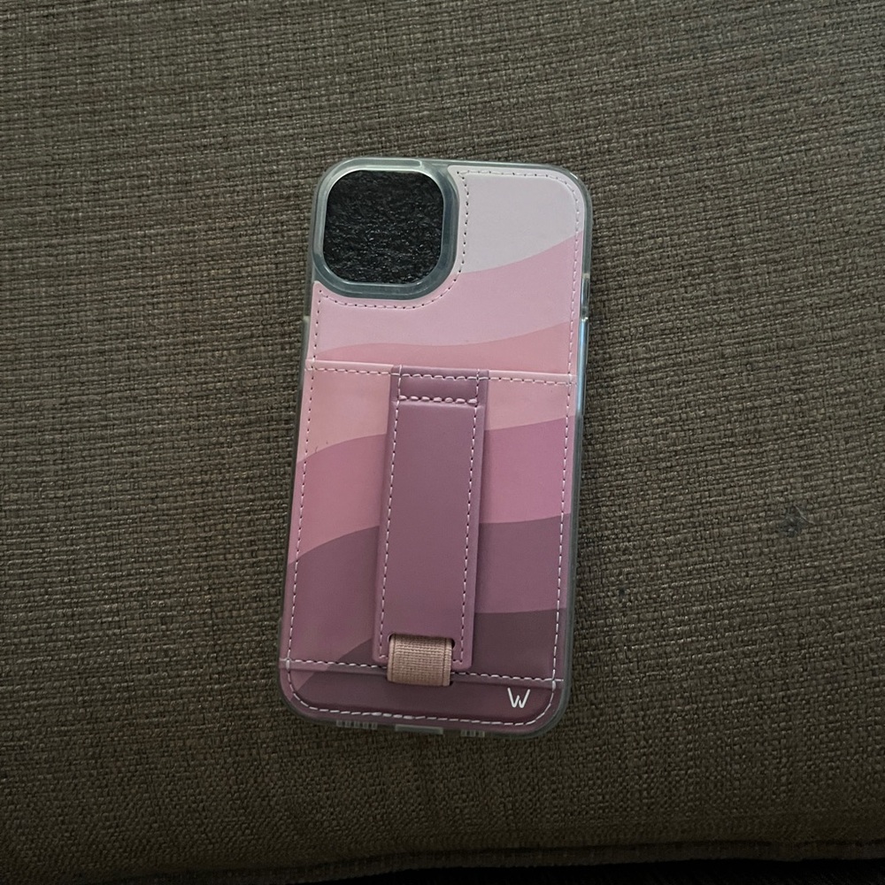 Walli iPhone 13 case